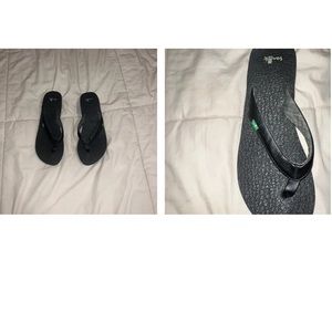 Sanuk flip flops size 6.5 women’s
